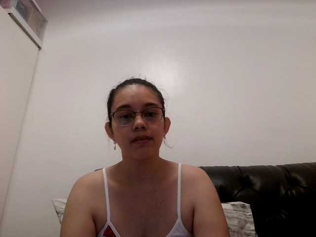 simplesindyxx live cam on BongaCams