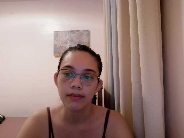 simplesindyxx live cam on BongaCams