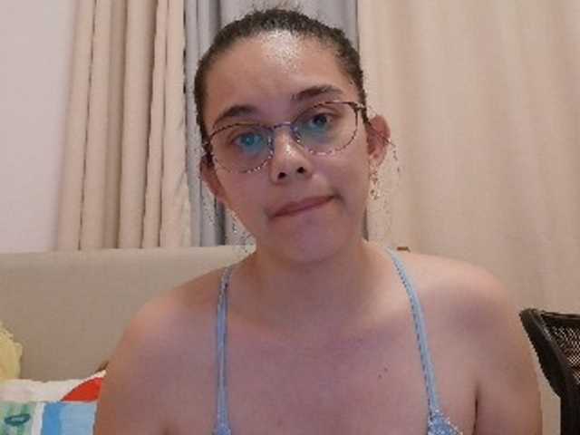 simplesindyxx live cam on BongaCams
