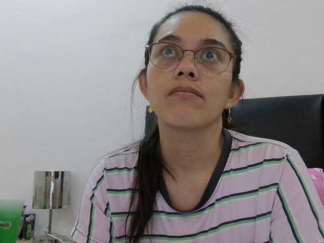 simplesindyxx live cam on BongaCams