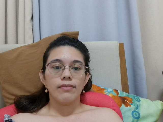 simplesindyxx live cam on BongaCams