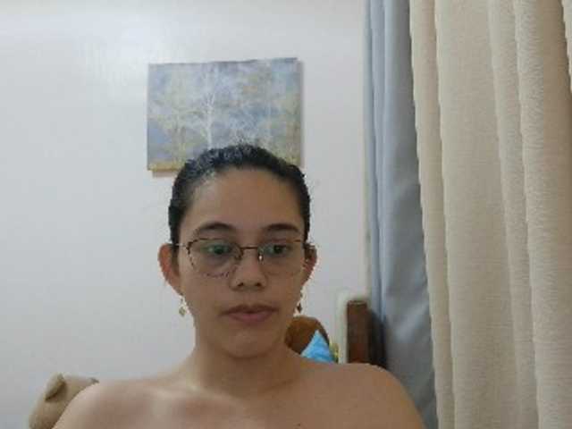 simplesindyxx live cam on BongaCams