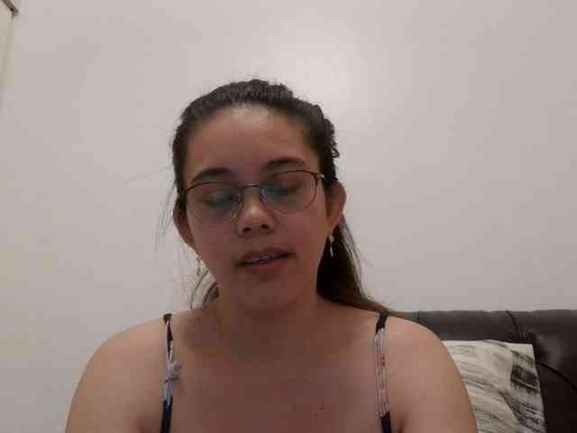 Modella: simplesindyxx