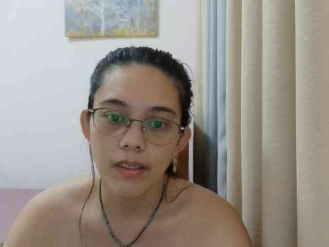 simplesindyxx Live Webcam on BongaCams