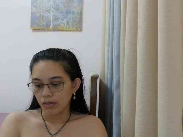 simplesindyxx Live Webcam on BongaCams