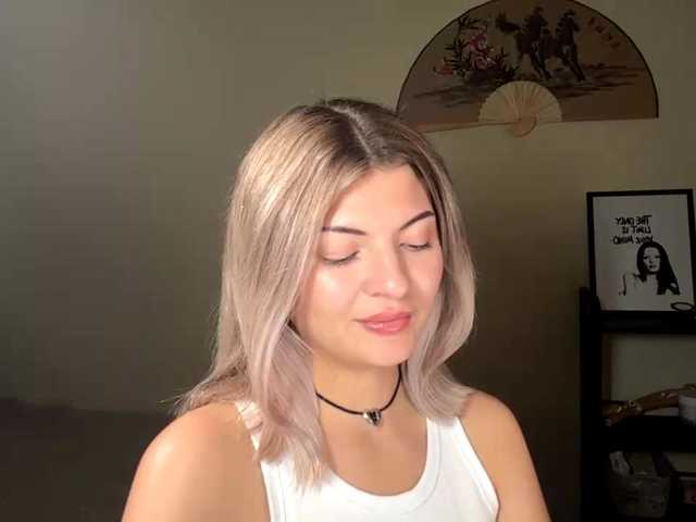 EdieArcilla live cam on BongaCams