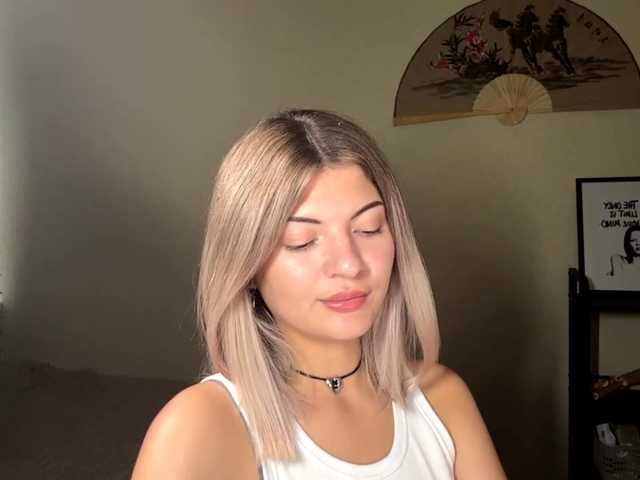 EdieArcilla live cam on BongaCams