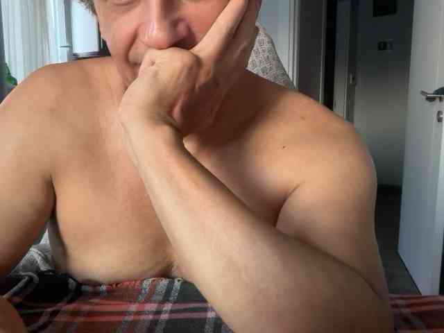 ANDREX1X Sex Cam Show