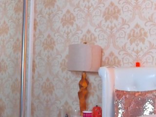 JuliaHuntX Porn Show