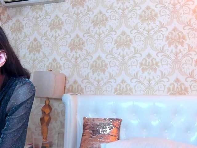 JuliaHuntX live cam on BongaCams