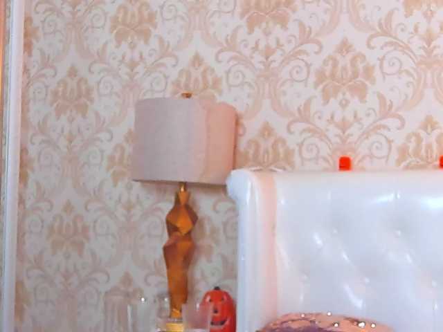 JuliaHuntX live cam on BongaCams