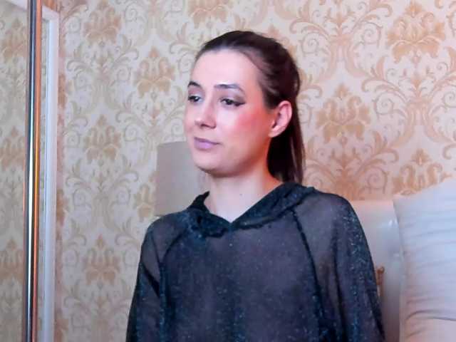 JuliaHuntX live webcam show
