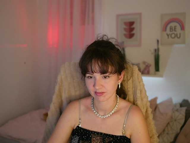 DaisyLowe live cam on BongaCams