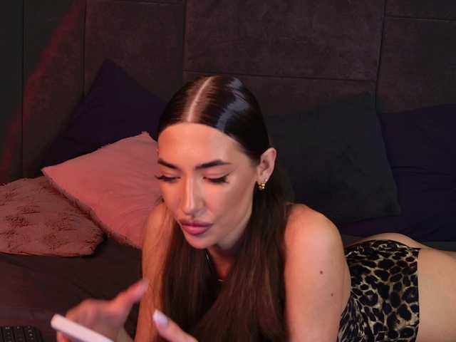 nyxia live sex show