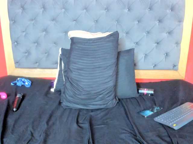 RosyRoos live cam preview