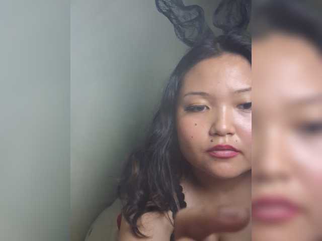 Princesslilyrosie live cam on BongaCams