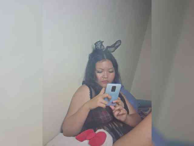 Princesslilyrosie webcam