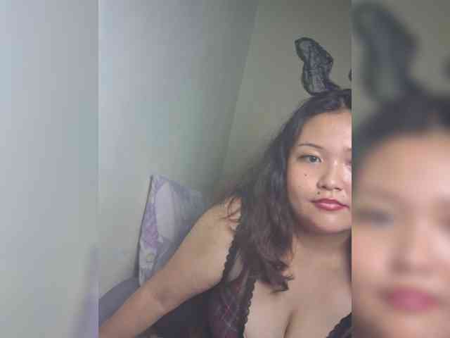 Princesslilyrosie webcam