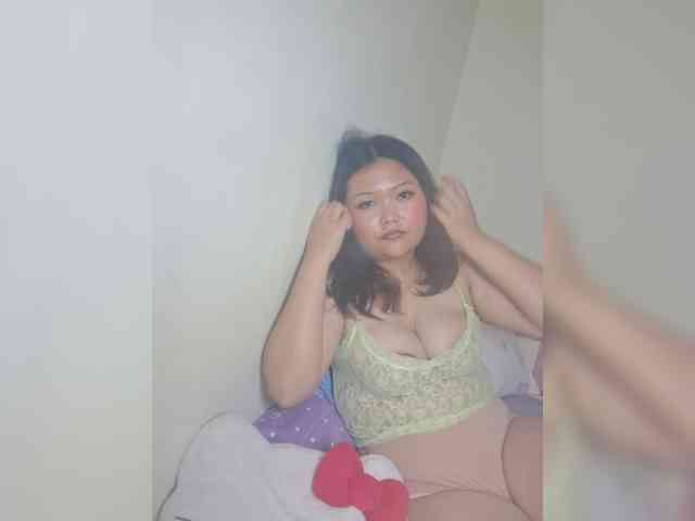 Princesslilyrosie webcam