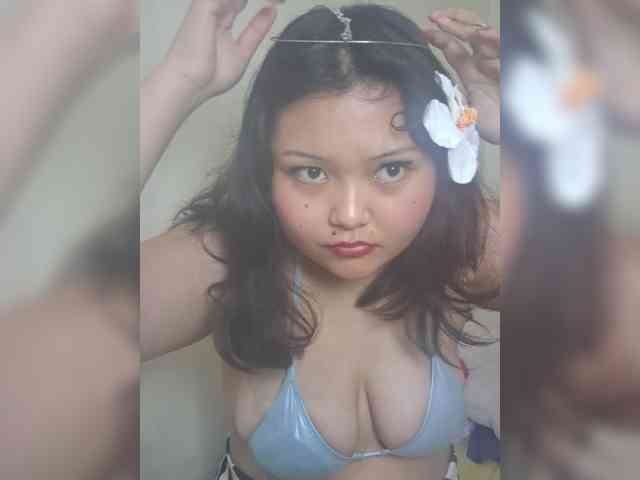 Princesslilyrosie webcam