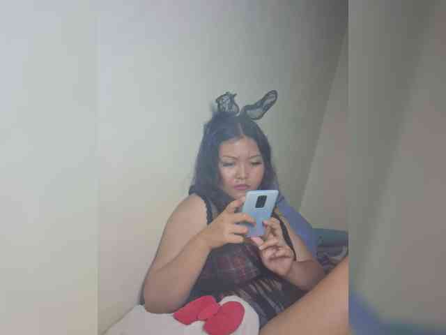 Princesslilyrosie webcam
