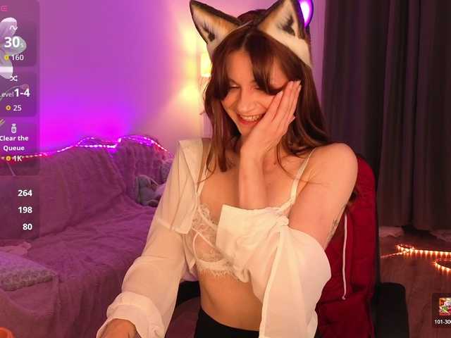KiraBraun live cam on BongaCams