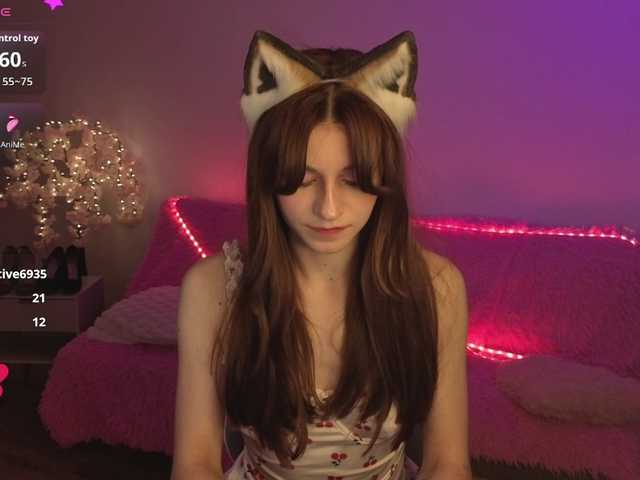 KiraBraun live cam on BongaCams