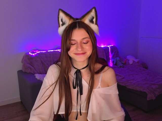 KiraBraun live cam on BongaCams