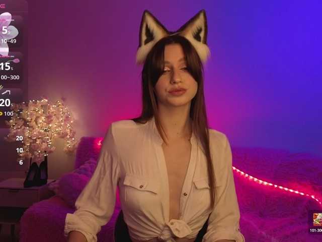 KiraBraun live cam on BongaCams