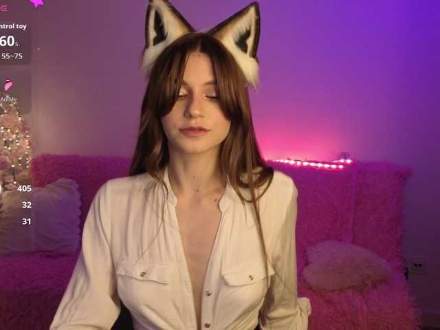 KiraBraun live webcam show
