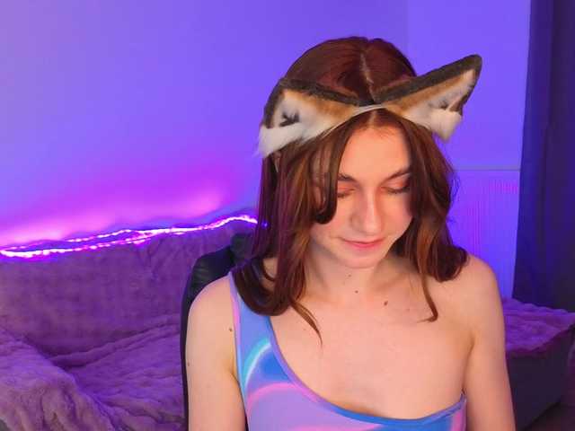 KiraBraun live cam on BongaCams