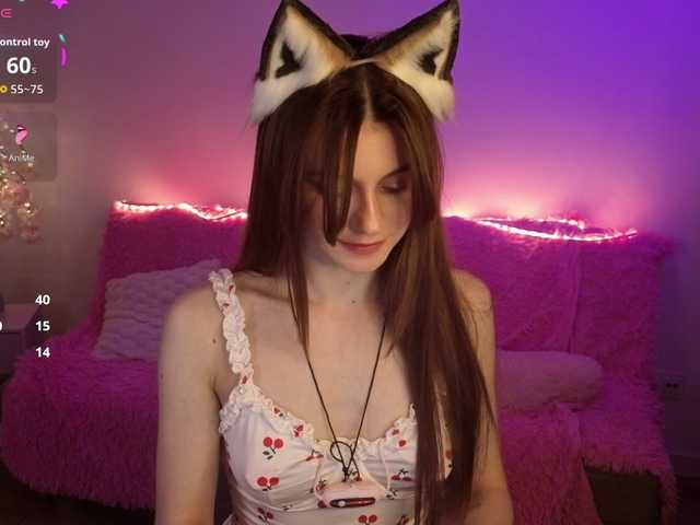 KiraBraun live webcam show