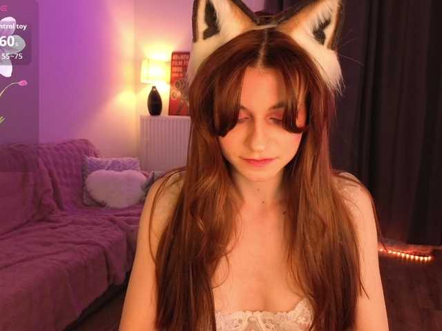 KiraBraun live cam on BongaCams
