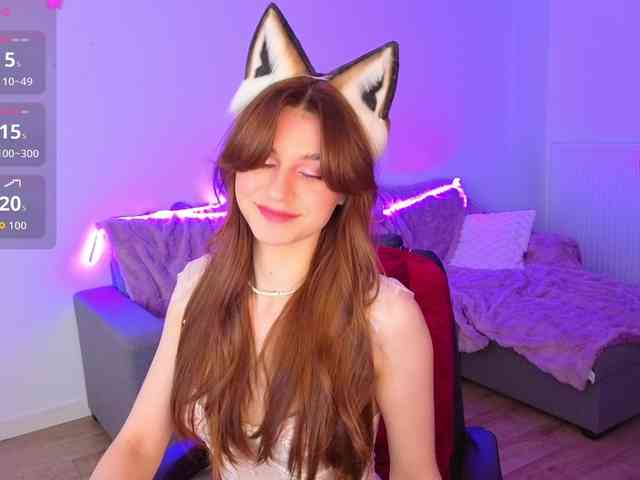 KiraBraun webcam