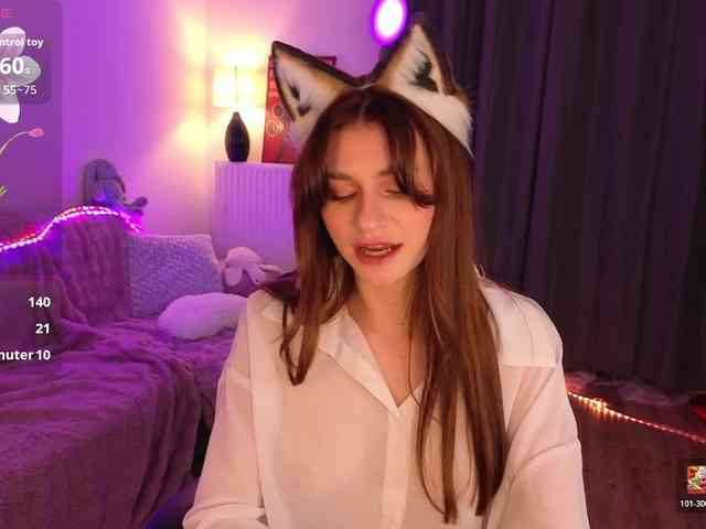 KiraBraun webcam
