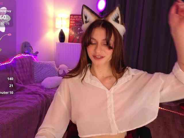 KiraBraun webcam
