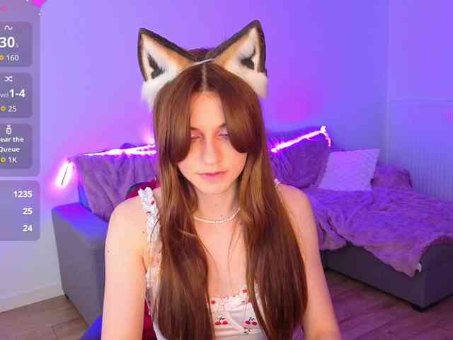 KiraBraun webcam