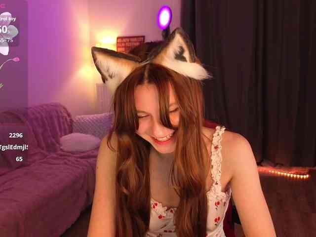 KiraBraun webcam