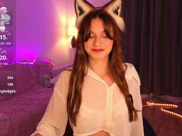 KiraBraun webcam