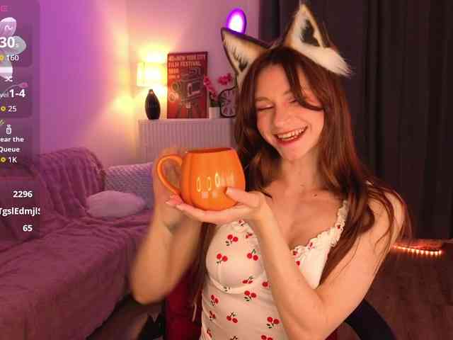 KiraBraun webcam