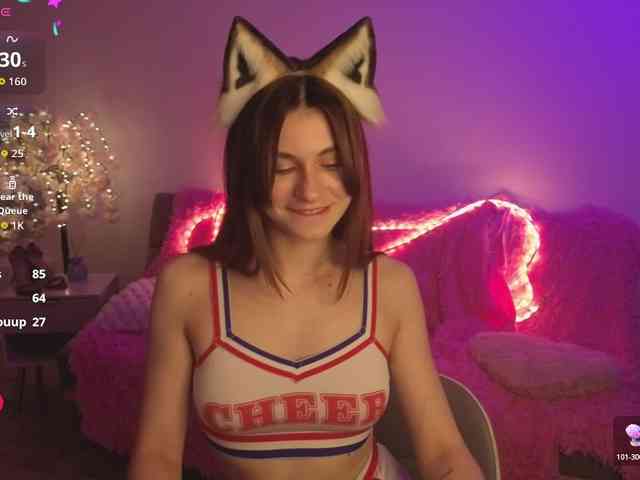 KiraBraun webcam