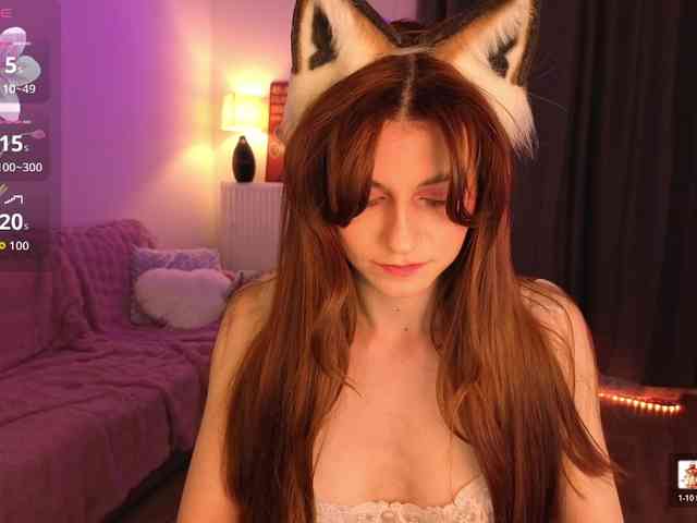 KiraBraun webcam