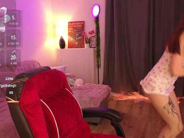 KiraBraun webcam
