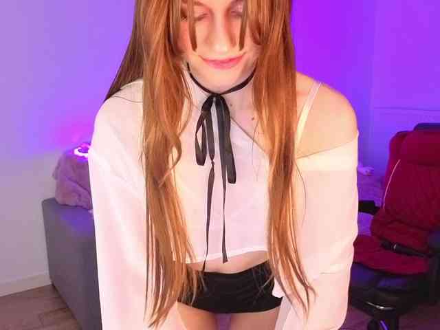 KiraBraun webcam