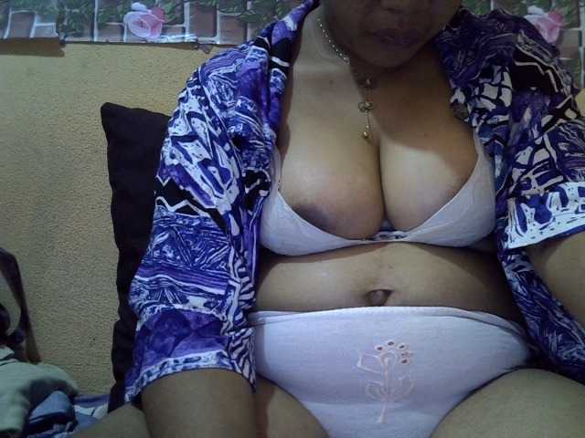 Josephinesexy live cam on BongaCams