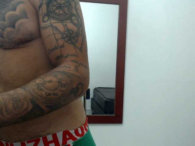 Xanderrt live webcam show