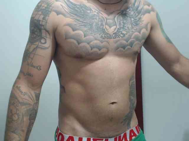 Xanderrt Sex Cam Show