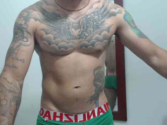 Xanderrt Sex Cam Show