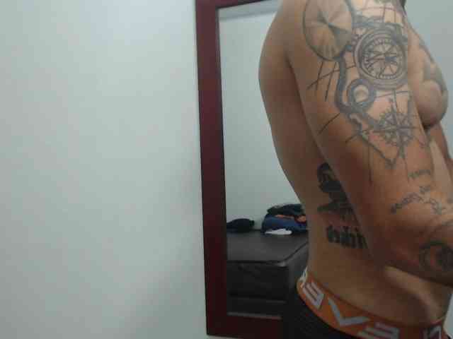 Xanderrt Sex Cam Show