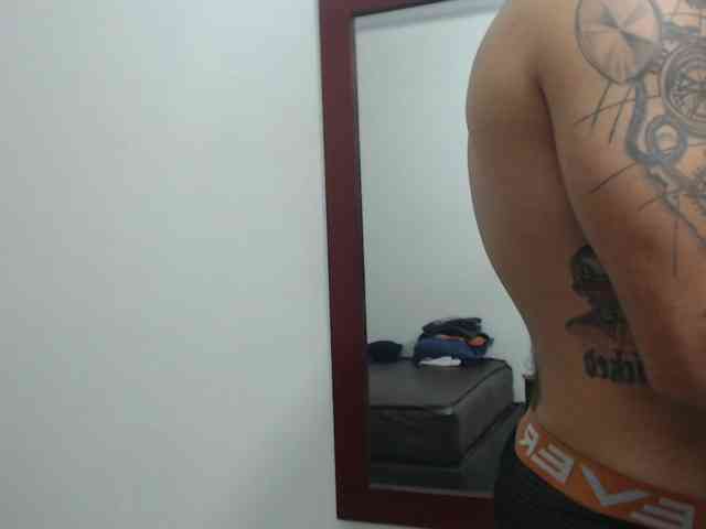 Xanderrt Sex Cam Show